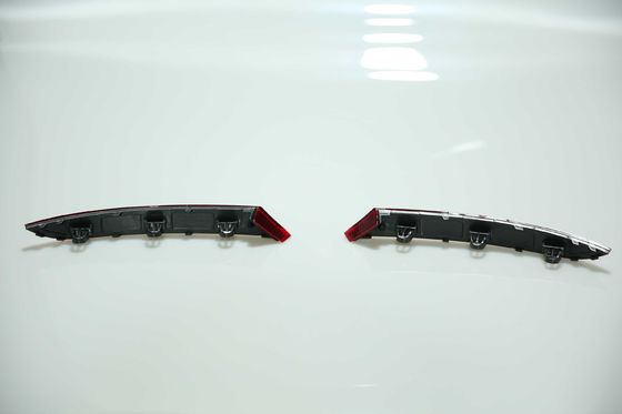 VW Passat 16-18 डेकोरेट लाइट के लिए कार रियर बम्पर रिफ्लेक्टर लाइट